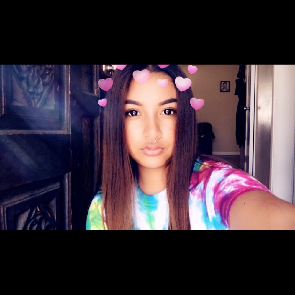Meet your Posher, Kiana